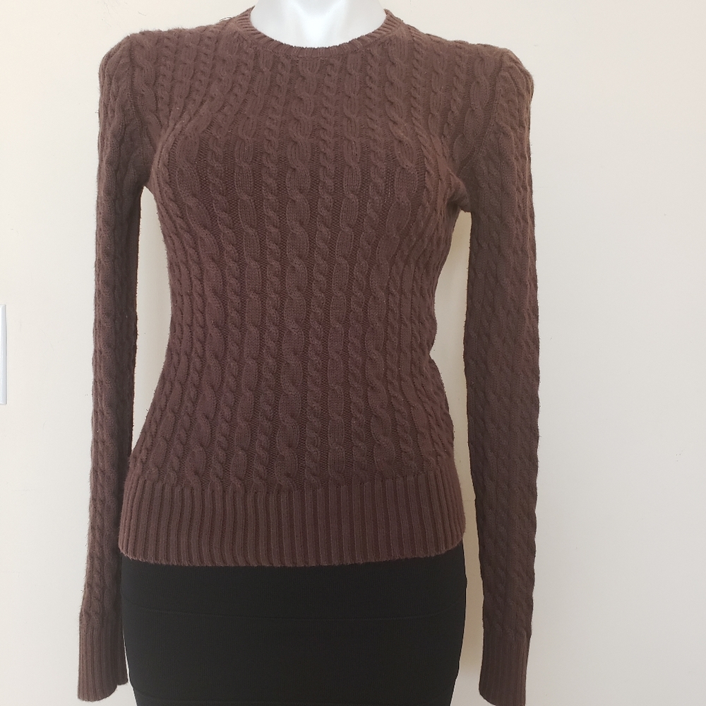 GAP Brown Cable Knit Sweater - Crew Neck